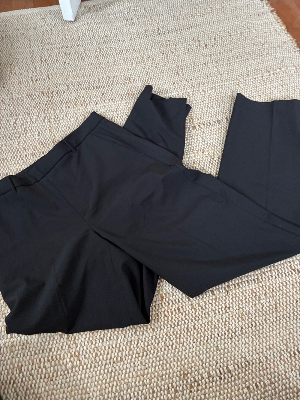 Banana Republic Size 6 Black Sculpted Stretch Pants